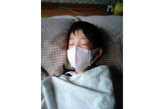 就寝時のマスク装着で子ども喘息の悪化を5割低減 画像