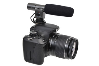 動画撮影時の録音性能を向上、一眼デジカメやビデオカメラで使える外付けマイク 画像