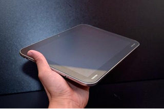 ZIGSOW、東芝『REGZA Tablet AT703』ユーザーレビューを発売と同日公開 画像