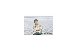 桑田佳祐、宇多田ヒカルの新曲クリップで去りゆく夏を惜しむ 画像