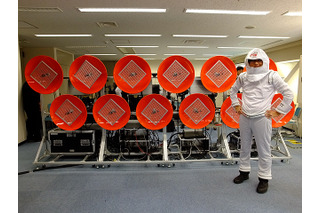 NTT「ズームアップマイク」デモ……スタジアムに円盤が並ぶ？ 画像