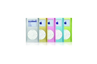 「iPod mini」の米国外での販売は7/24から。日本での価格は28,140円 画像