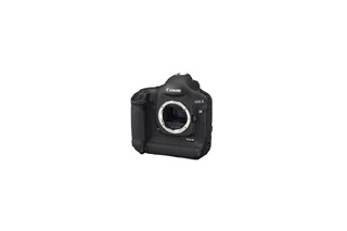 キヤノンのデジタル一眼レフカメラ 「EOS-1D Mark III」にピント不安定の不具合 画像