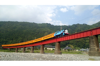 【夏休み】本物の蒸気機関車の「きかんしゃトーマス」、大井川鐵道を走行 画像