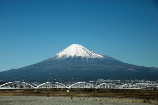 静岡新聞、日本一高い富士山臨時支局を開設 画像