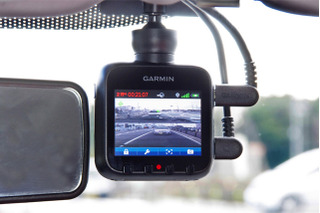 【レビュー】安全運転支援も備えた最新ドライブレコーダー……GARMIN「GDR45DJ」インプレッション（前編） 画像