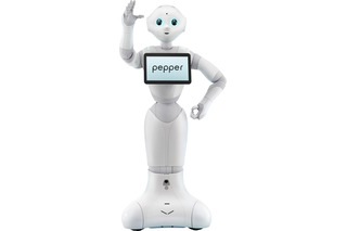 ソフトバンク、感情認識ロボ「Pepper」初回生産分の販売を開始 画像