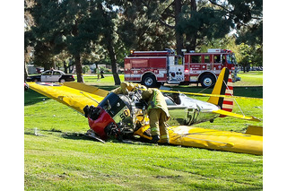 ハリソン・フォード操縦の小型機墜落 画像