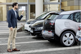 【CES 2016】BMW、ジェスチャーで自動駐車を可能に 画像