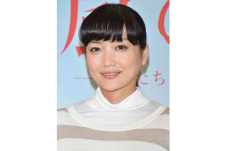 佐藤江梨子、出産後初の連ドラ主演で濃厚キス！「受け入れてます」 画像