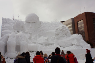 「第67回さっぽろ雪まつり」開幕！「進撃の巨人」や五郎丸も 画像
