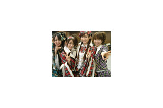 AKB48のメンバーがファンクラブ会員200人の前でライブトーク 画像