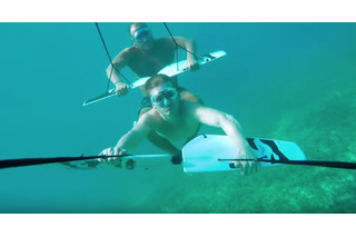 新しいマリンスポーツ!? 海中を自由自在に泳る「Subwing」が超気持ちよさそう 画像