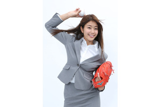 稲村亜美、夢の甲子園で始球式！巨人相手に110km/hを目指す 画像