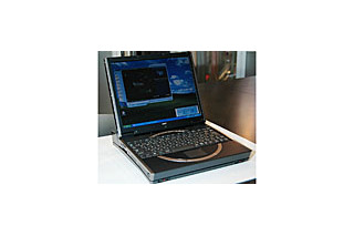 ［WPC 2004］NEC、燃料電池搭載の次世代ノートPCを参考出品 画像