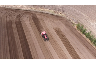 帯広から世界の農家へ！トラクター運転支援アプリ「AgriBus-NAVI」が目指すグローバル市場 画像