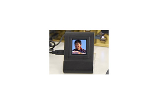 サンコー、直販1,980円の小型デジタルフォトフレーム 画像