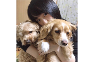 川栄李奈、愛犬との写真がかわいすぎると話題！「犬になりたい」の声も 画像