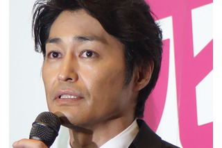 安田顕の「せりふは全部携帯に打つ」に榮倉奈々驚き！ 画像