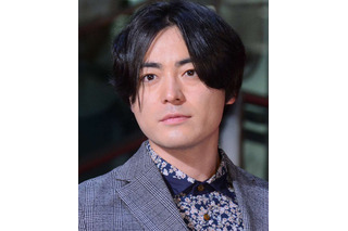 山田孝之は超フレンドリー？初対面のおじさんとの1日観光を明かす 画像