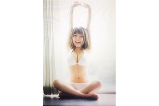 「ミスヤングマガジン」寺本莉緒、笑顔まぶしいビキニショットを公開！ 画像