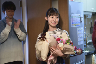 井本彩花、15歳の誕生日に木村佳乃から愛の平手打ち!? 画像