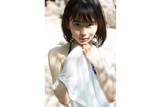 山田杏奈、初の水着撮影に挑戦！ファースト写真集が発売決定 画像