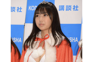 ミスマガ・沢口愛華の視線に射抜かれる！セクシー水着写真公開 画像