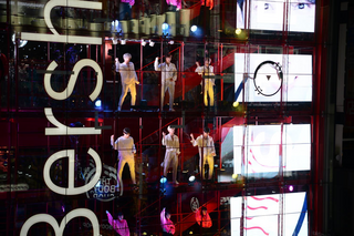 K-POPボーイズグループ「ASTRO」が日本デビュー！渋谷ゲリラパフォーマンスで発表 画像