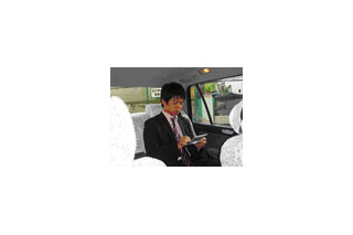アッカ・ワイヤレスと京急タクシー、タクシー車内でのネット接続を実験開始 画像