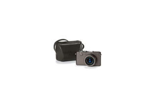 ライカ、広角24mm相当のコンパクトデジタルカメラD-LUX4に限定1,000台のチタンカラー 画像