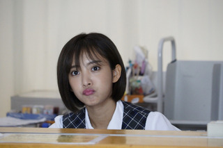 夏菜、恋愛は「ハマると一途」……ドラマ『リカ』で演じる役柄との共通点語る 画像