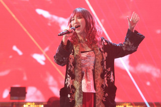 ファーストサマーウイカ、LiSA「紅蓮華」ものまね初挑戦に「テレビから5メートル離れてご覧ください」 画像