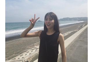 石川恋、27歳ポーズをブログに公開！ファン「可愛い」「海が似合う」と歓喜 画像