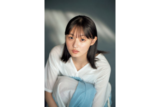 乃木坂46の4期生・遠藤さくらが表紙に登場！センチメンタルな美麗ロンググラビア 画像