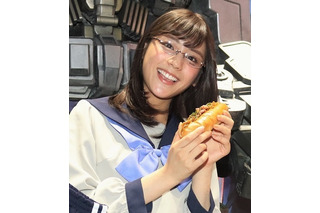 お天気キャスター・貴島明日香、ミニスカのハロウィンコスプレ披露！「文句なしにカワイイ」とファン絶賛 画像