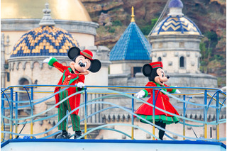 東京ディズニーランド＆シー、クリスマスパレードがスタート 画像