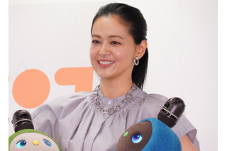 家族型ロボットにゾッコンの黒谷友香、“生身のパートナー”は「誰か、探してください！」 画像