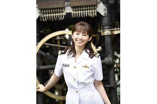 小池里奈が可愛すぎる自衛官に！『MAMOR』表紙で制服を爽やかに着こなし！ 画像