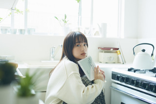 日向坂46・影山優佳、「光文社新書」創刊20周年フェアのキャラクター就任 画像