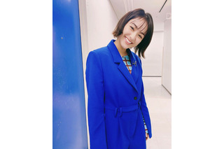 平祐奈、鮮やかなブルーのコート姿でファン魅了 画像