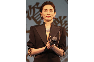 『ドクターX』米倉涼子のスゴさを共演者・要潤が証言！「本当のお医者さんみたい」 画像