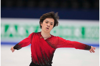 宇野昌磨、世界歴代3位のハイスコア！自己ベストで首位発進　世界フィギュア男子SP 画像