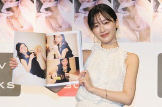 休井美郷「あざとカワイイは最高の誉め言葉」…大胆な“ドーナツブラ”の写真集発売！ 画像