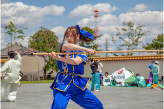 美人コスプレイヤー・すみれおじさん、中国武術の大技“秘奥義”を地上波初披露 画像