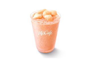 マックカフェが3種の桃ドリンク＆スイーツを期間限定発売 画像