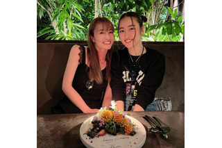 新山千春、娘・もあの17歳BDに感謝「おめでとうをたくさんありがとうございます」 画像