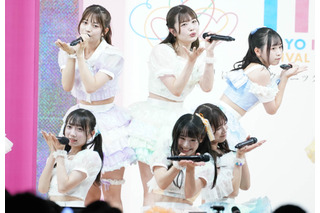 【TIF 2023】Peel the Apple、念願のフルメンバーで夜のSMILE GARDENに出演「悔しい思いもたくさんしてきた」 画像