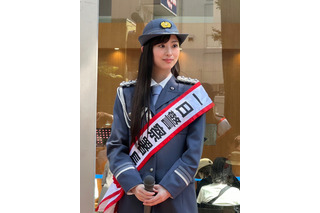 国民的美少女・井本彩花、一日警察署⻑で交通安全呼びかけ 画像