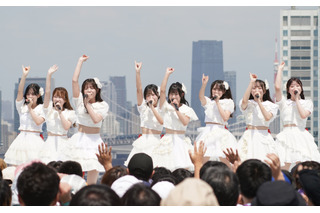 【TIF2024】Peel the Appleが夏曲を熱唱！「SKY STAGE」のトップバッター！ 画像